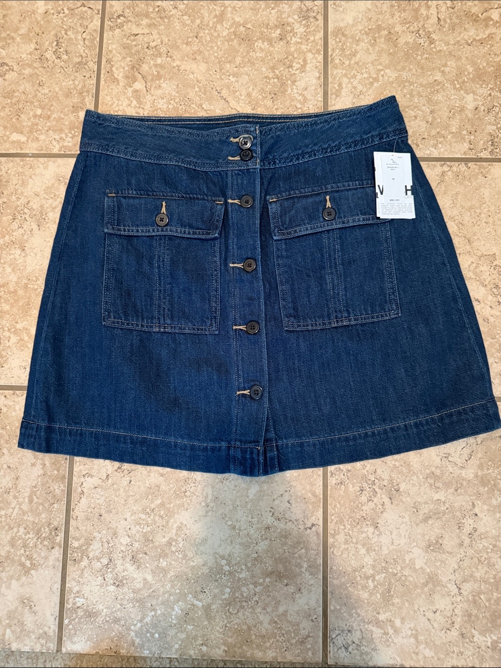 GAP Dark Blue Denim Skirt with Patch Pockets Size 32
